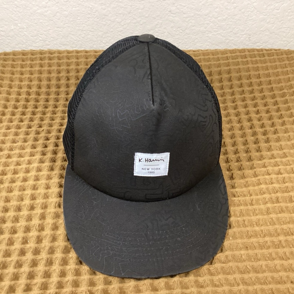 UNIQLO x Keith Haring Trucker Hat Cap unisex hat sports Black Snapback